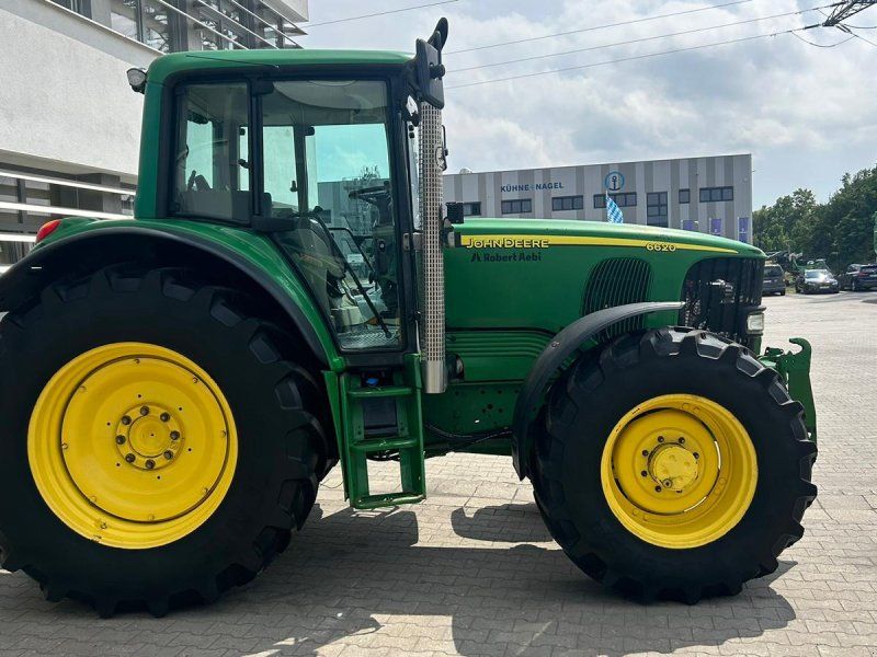John Deere 6620