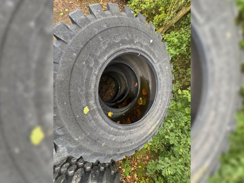 Firestone 440/80R28 Utility