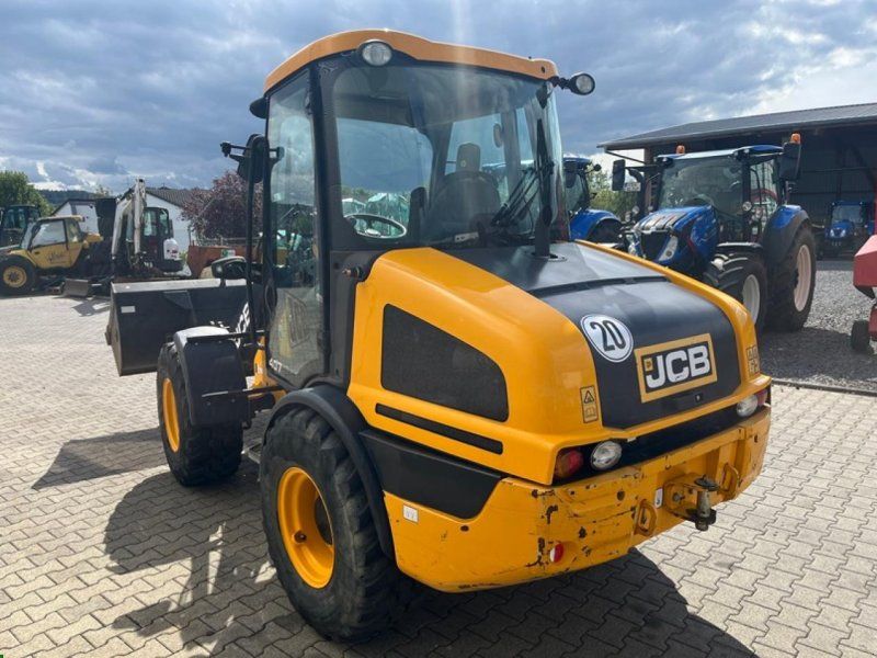 JCB 407