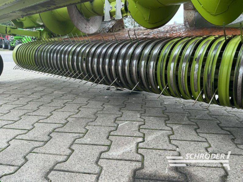 Claas PICK UP 300