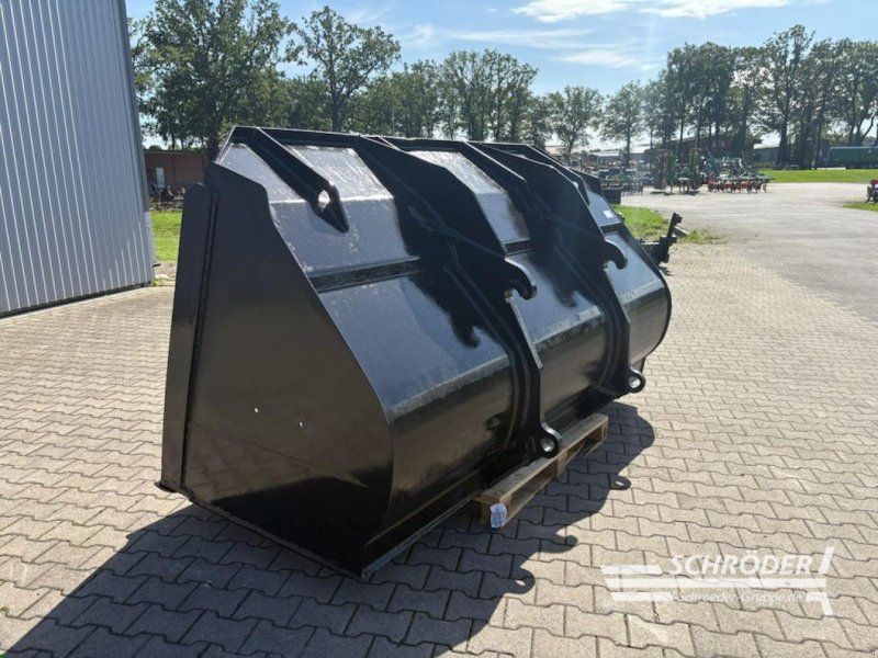 BMO SCHAUFEL 3,50 M² | AUFNAHME VOLVO