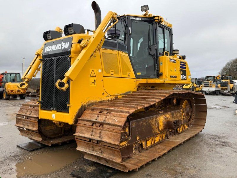 Komatsu D65PXi-18