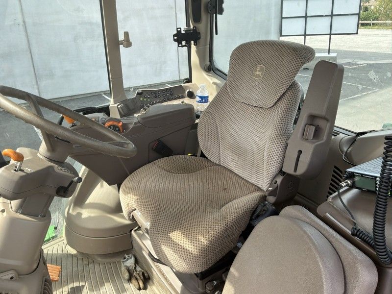 2021 John Deere 6195M landwirtschaftlicher Traktor mit Allradantrieb