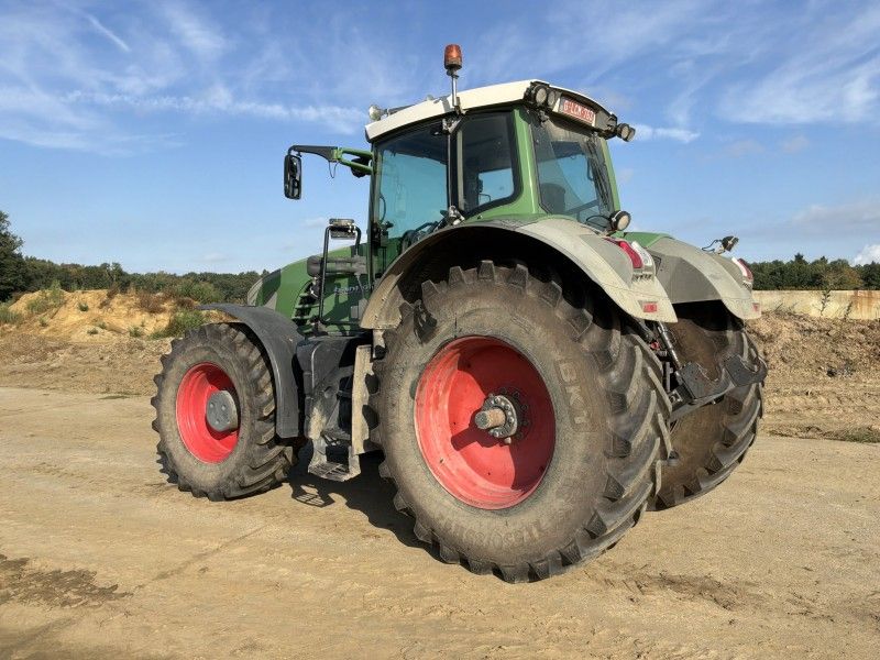 2009 Fendt 928 Farm Tractor