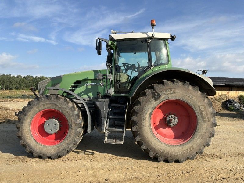 2009 Fendt 928 Farm Tractor