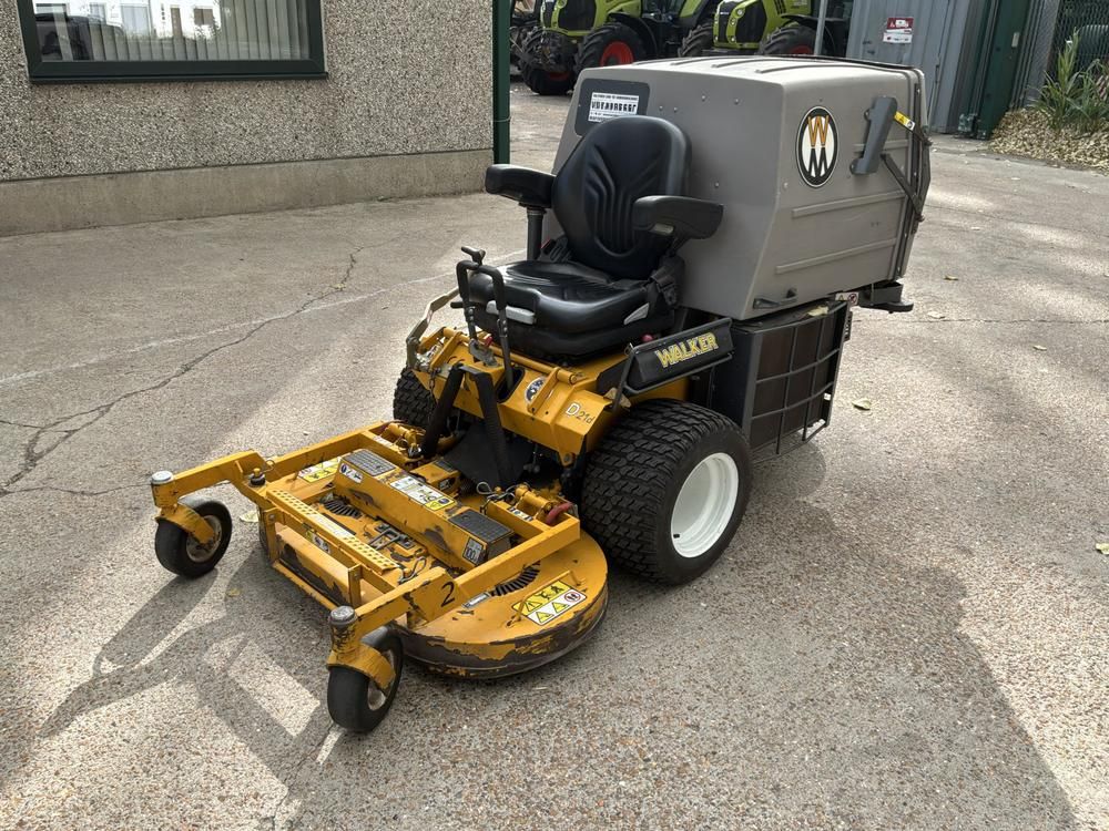 2019 Walker MD21D-3.2 Zero-Turn Riding Mower