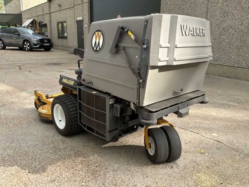 2019 Walker MD21D-3.2 Zero-Turn Riding Mower