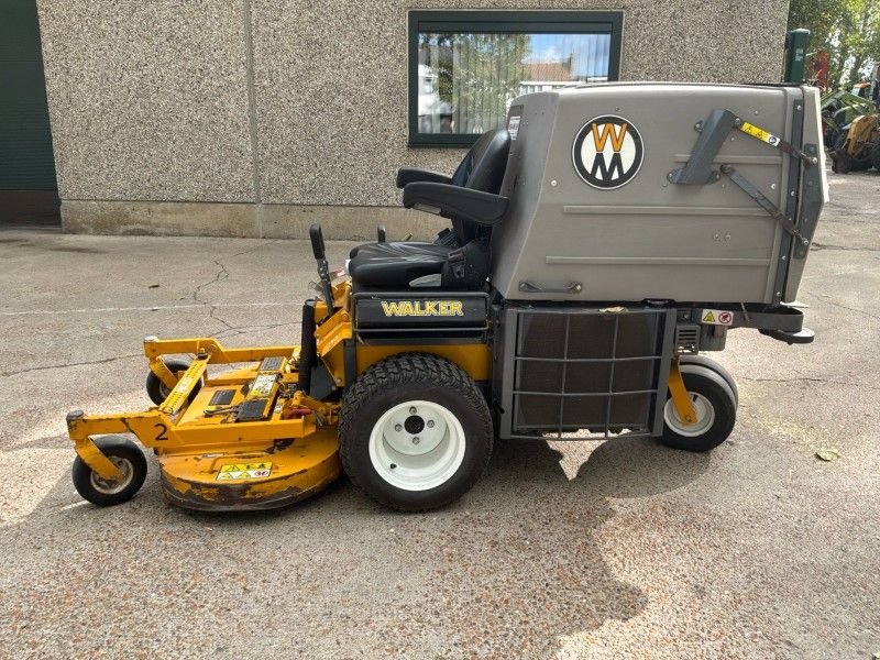 2019 Walker MD21D-3.2 Zero-Turn Riding Mower