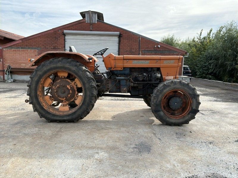 Fiat Someca 750 TD Oldtimer-Traktor mit Allradantrieb