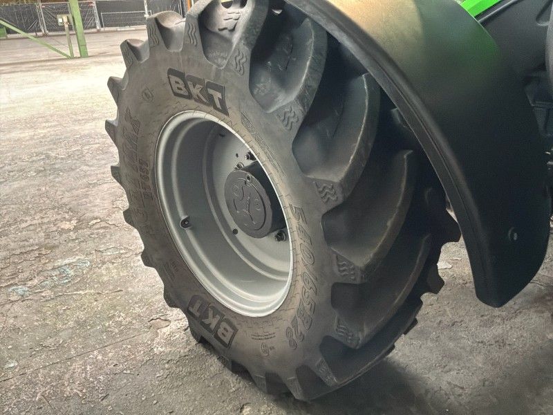 Deutz-Fahr Agrotron 6165 RC-Shift, landwirtschaftlicher Traktor mit Allradantrieb
