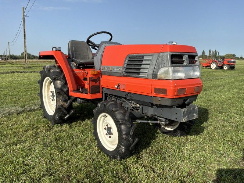 Kubota Grandel GL220 vierwielaangedreven minintractor
