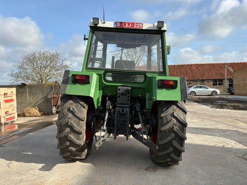 Fendt Farmer 306SLA four-wheel-drive farm tractor