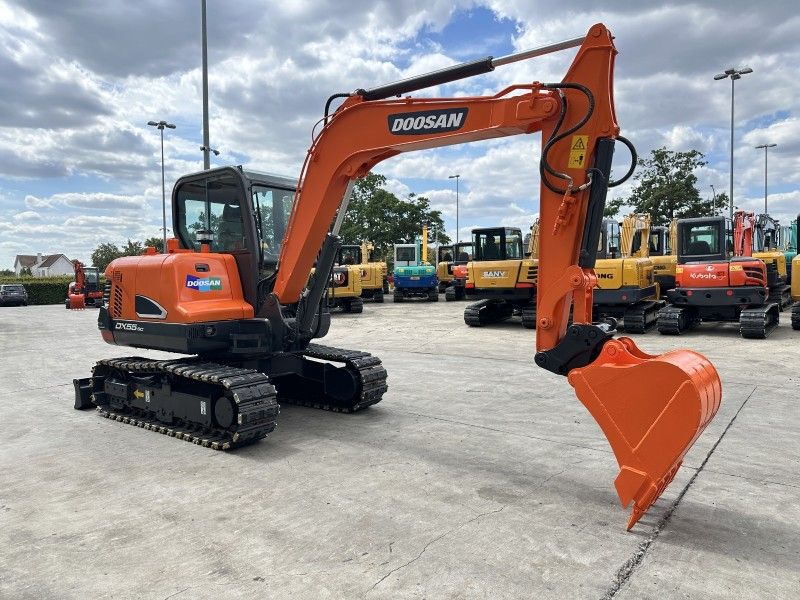 2019 Doosan DX55-9C Midi-Bagger