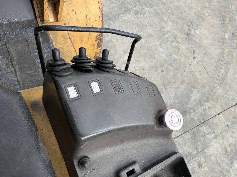 1998 Caterpillar DP35A Gabelstapler