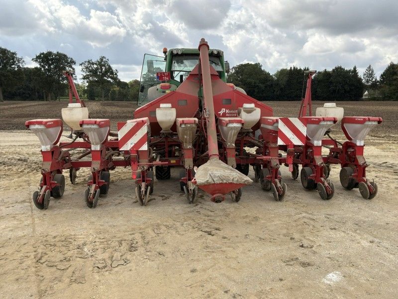 2012 Kverneland Optima HD Precision Seeder