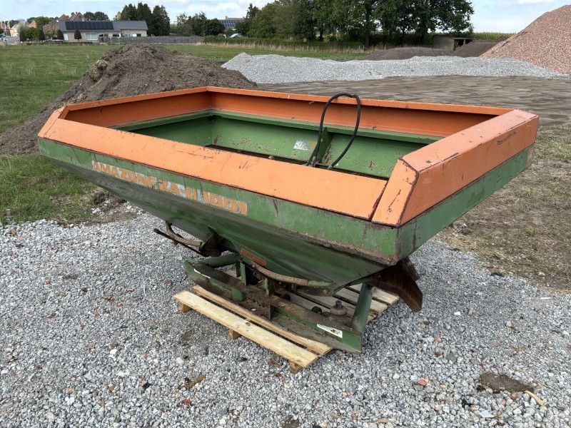 Amazone ZA-U 1001 Mounted Fertilizer Spreader