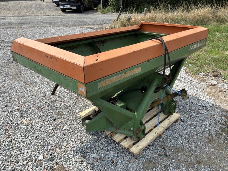 Amazone ZA-U 1001 Mounted Fertilizer Spreader
