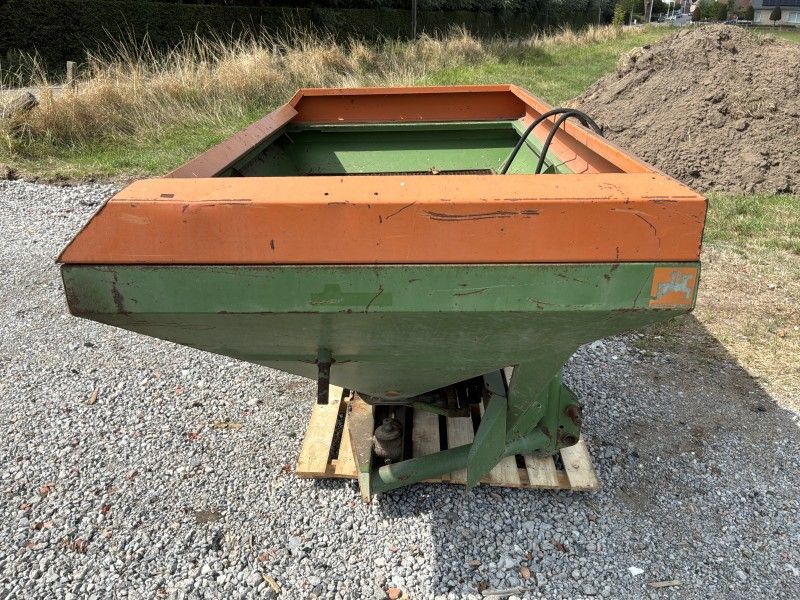 Amazone ZA-U 1001 Mounted Fertilizer Spreader