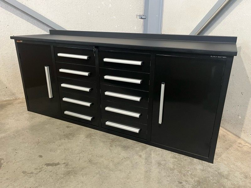 Metall-Werkbank mit 10 Schubladen