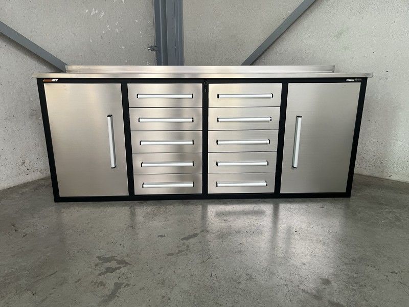 Edelstahl-Werkbank mit 10 Schubladen