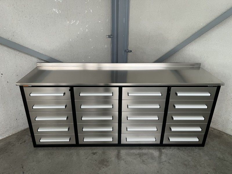 Edelstahl-Werkbank mit 20 Schubladen