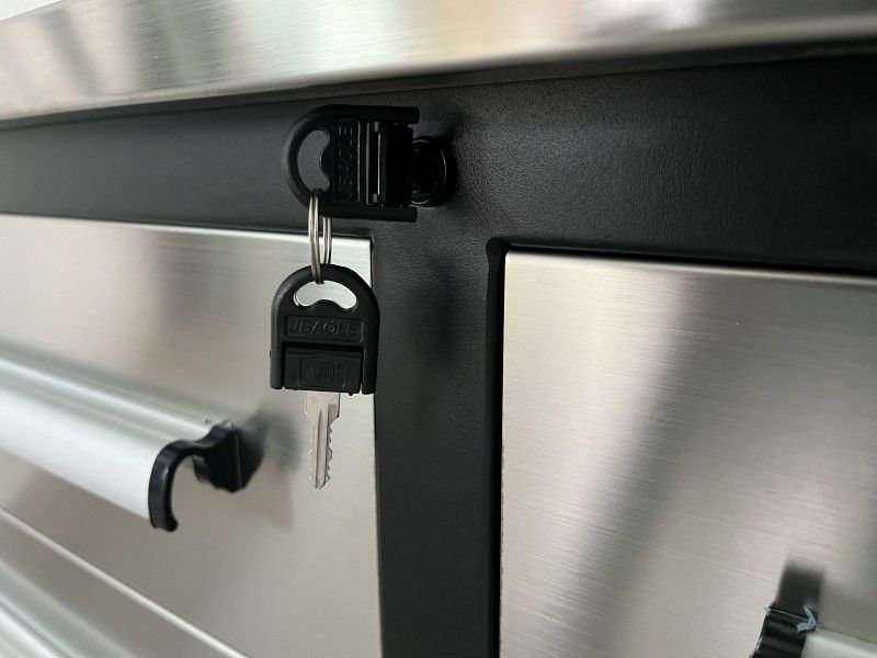 Edelstahl-Werkbank mit 20 Schubladen