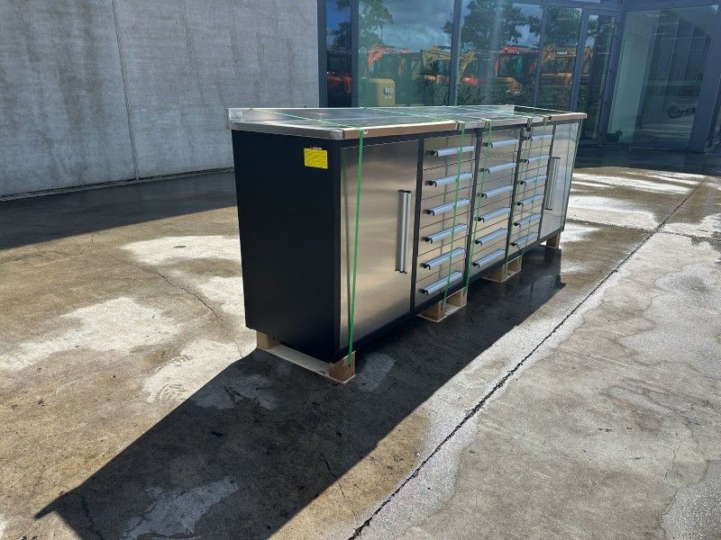 10FT-18D-2B-01B Werkstattschrank (unbenutzt)