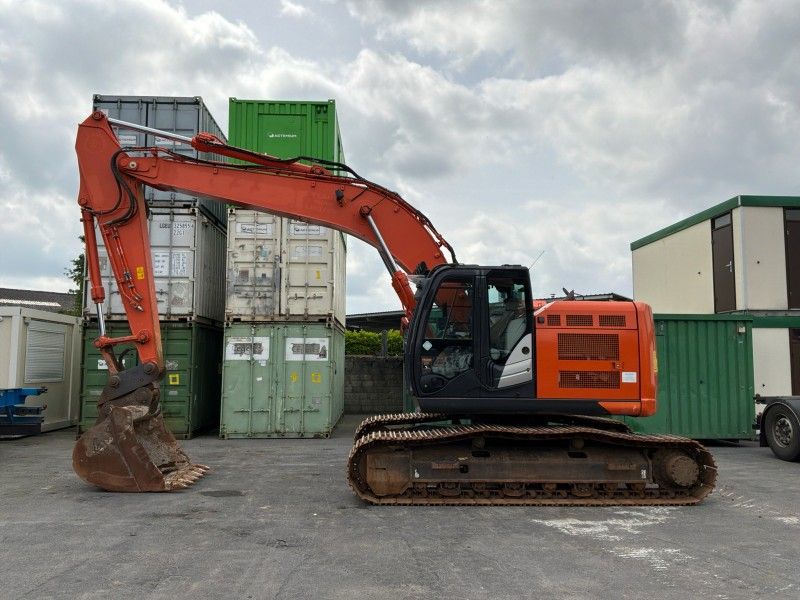 2019 Hitachi ZX225USRLC-6 Raupenbagger