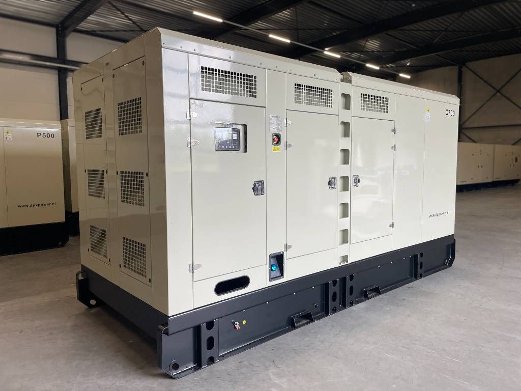 Cummins KTAA19-G6A - 700 kVA Generator - DPX-19848