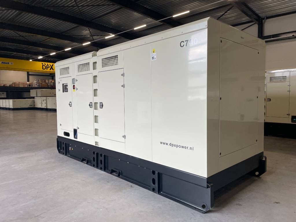 Cummins KTAA19-G6A - 700 kVA Generator - DPX-19848