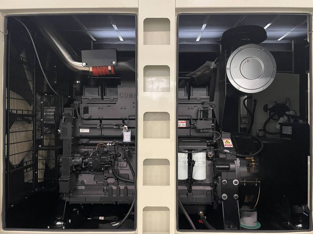 Cummins KTAA19-G6A - 700 kVA Generator - DPX-19848
