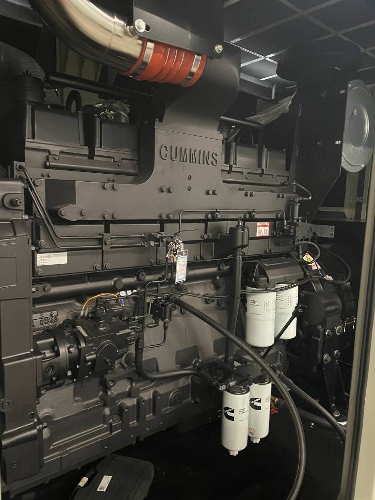 Cummins KTAA19-G6A - 700 kVA Generator - DPX-19848
