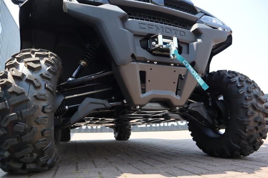 CFMoto UFORCE 1000XL 4x4 independant suspension, LED, LED
