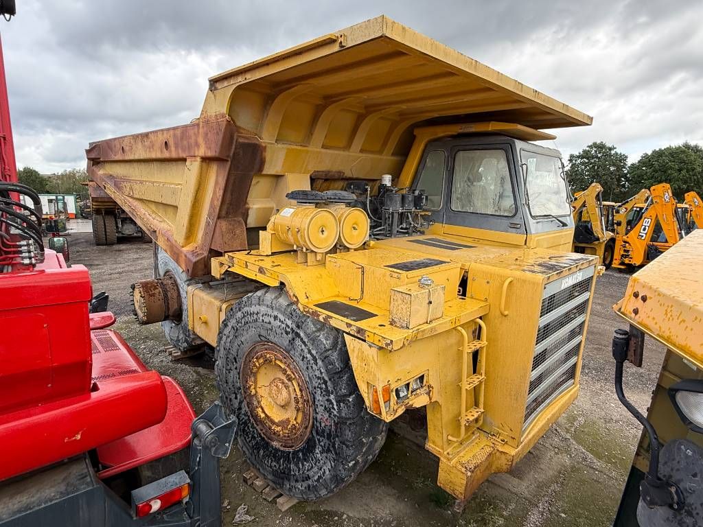 Komatsu HD605-5 **Engine broken** Spare parts for sale!