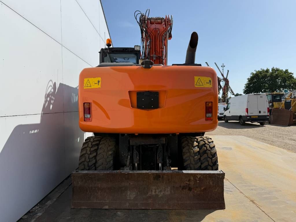 Hitachi ZX170W-5B - Blade / Triple Boom / Auto Greasing