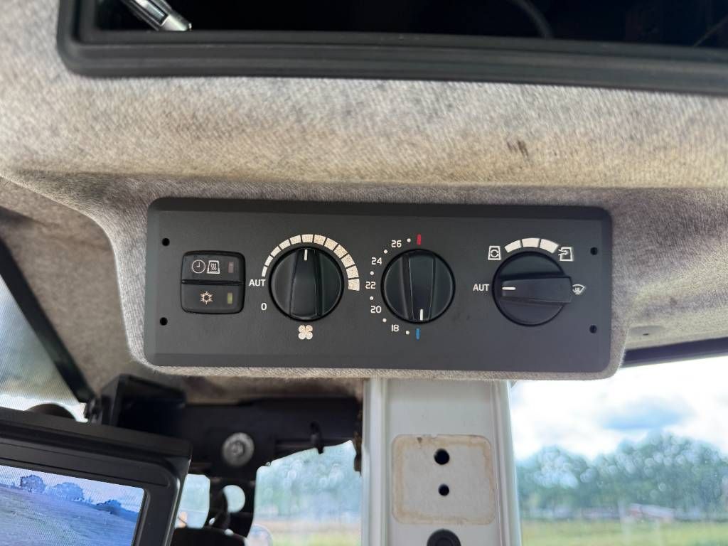 Volvo L90H - 3rd Function / Quick Coupler