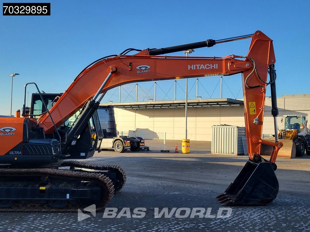 Hitachi ZX220 LC-5G