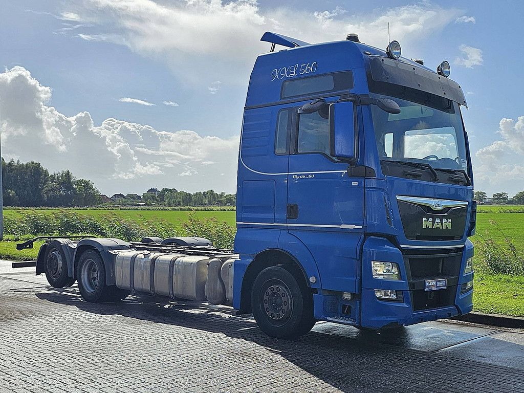 M.A.N. 26.560 TGX 6x2-4 chassis
