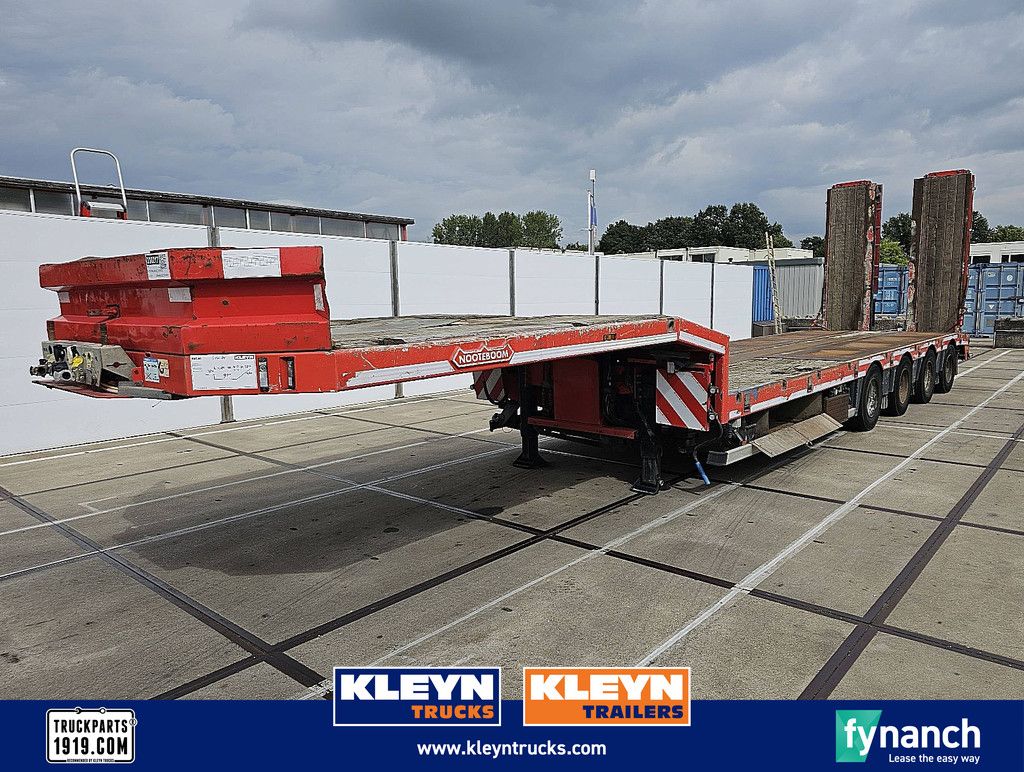 NOOTEBOOM MCOS-58-04 4 axle hydr. ramps