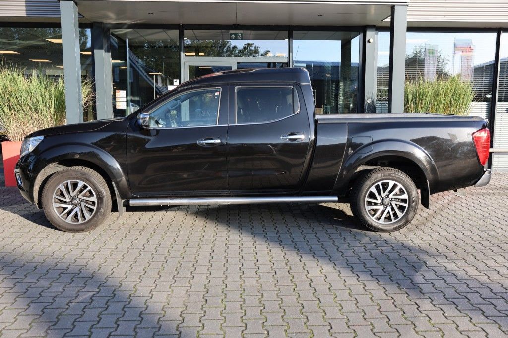 Nissan Navara 2.3 DCI DUBBEL CABINE A/T 4WD 5 ZITS VAN