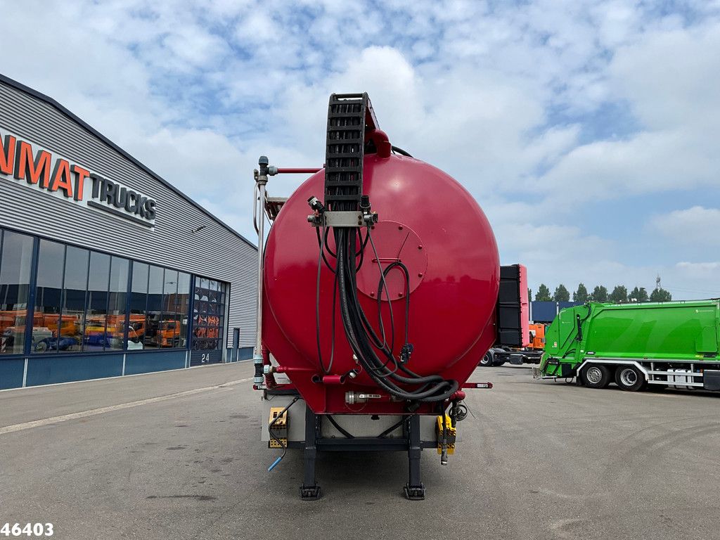 Kroll 3-assige oplegger met Zuig/Spoel ADR installatie