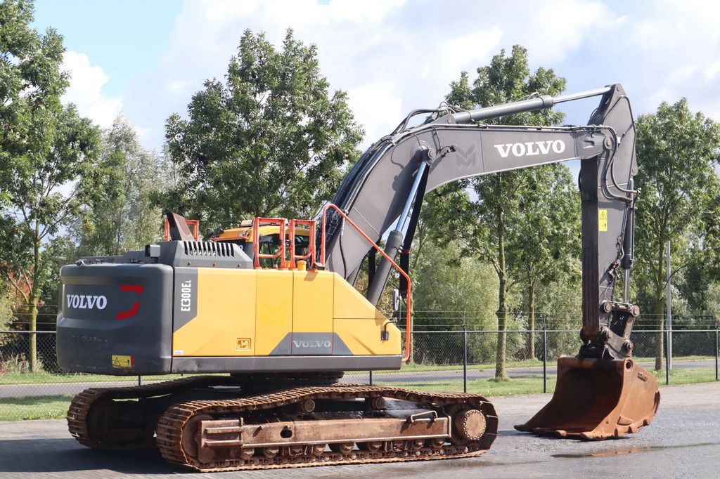 Volvo EC300E L | BUCKET | QUICK COUPLER | WEIGHT SYSTEM