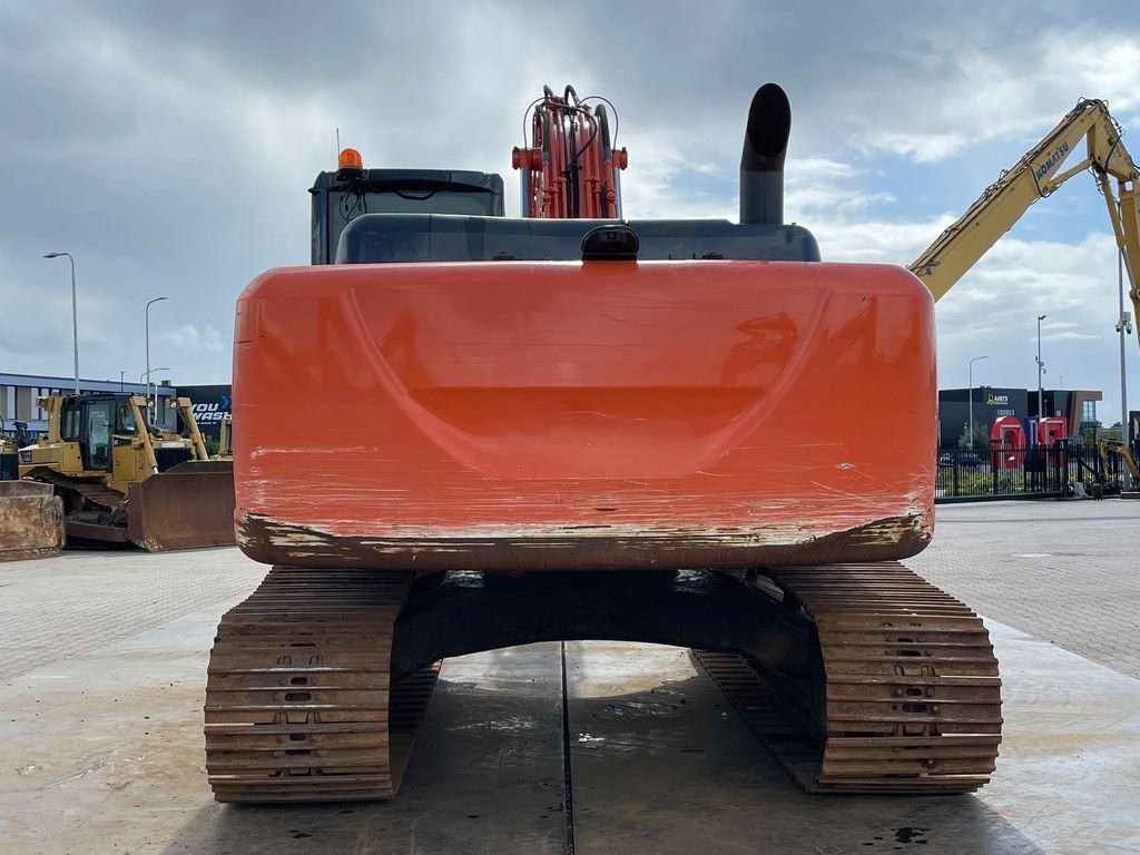 Hitachi ZX210LC-5B
