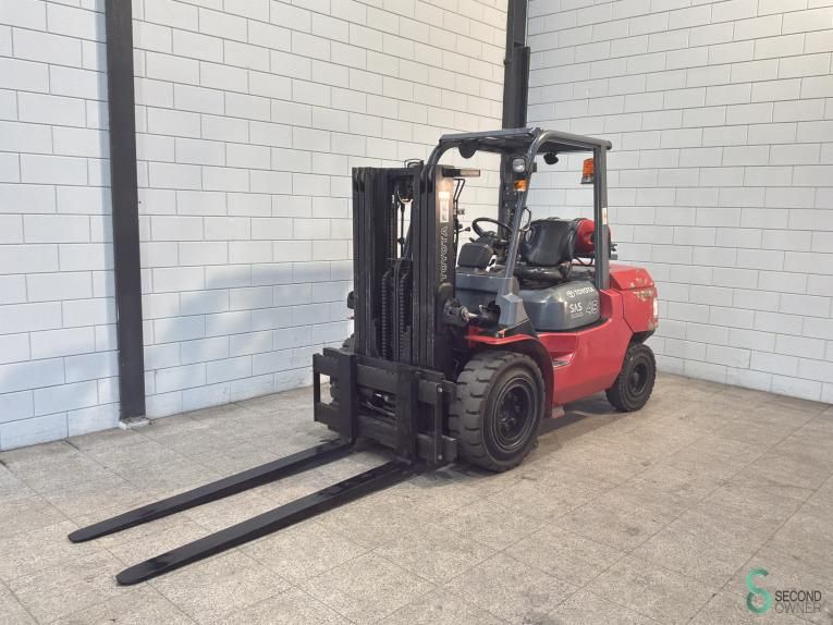 Gabelstapler LPG Toyota 02-7 FG 40 2003 Triplex