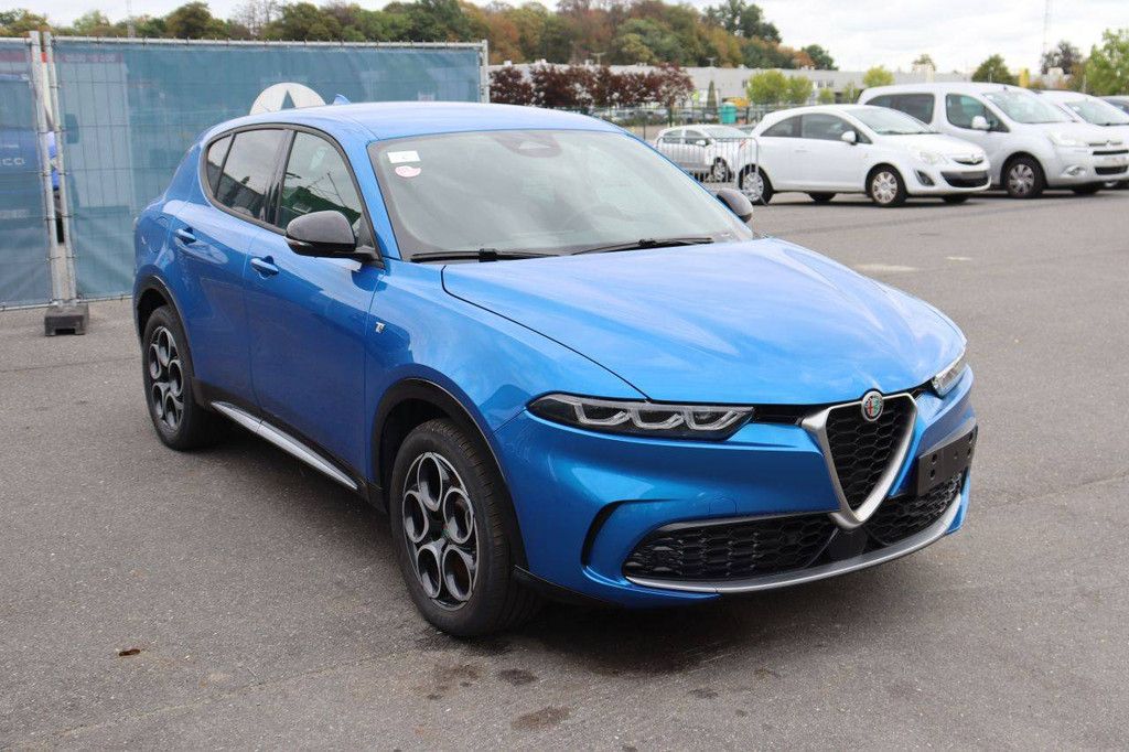 SUV Alfa Romeo Tonale Benzin/Plug-in-Hybrid 180 PS 2024