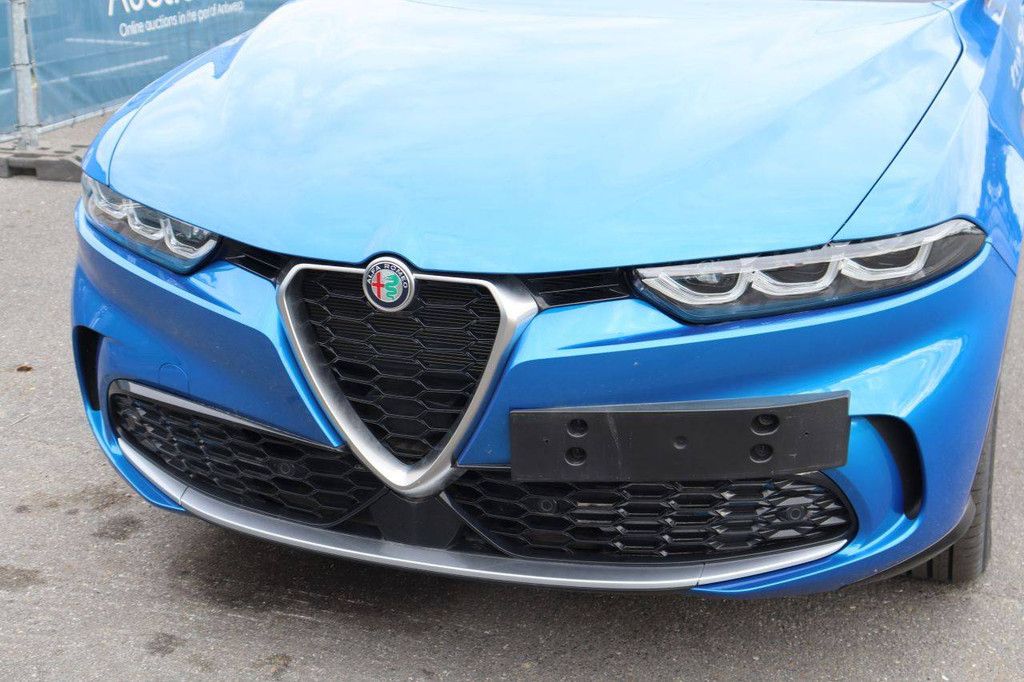SUV Alfa Romeo Tonale Benzin/Plug-in-Hybrid 180 PS 2024