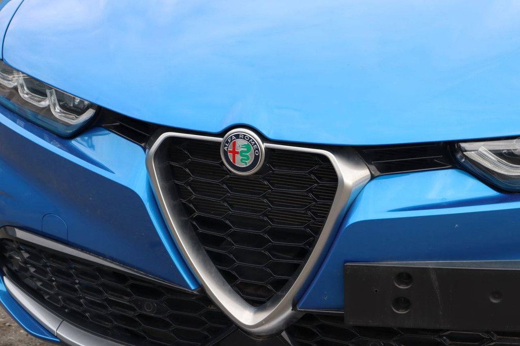 SUV Alfa Romeo Tonale Benzin/Plug-in-Hybrid 180 PS 2024