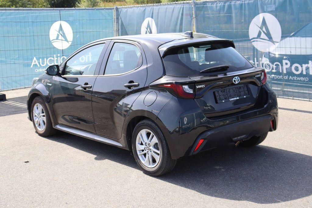 Pkw Toyota Yaris Benzin/Hybrid 92 PS 2020 (Marge)