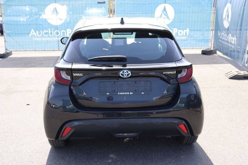 Pkw Toyota Yaris Benzin/Hybrid 92 PS 2020 (Marge)
