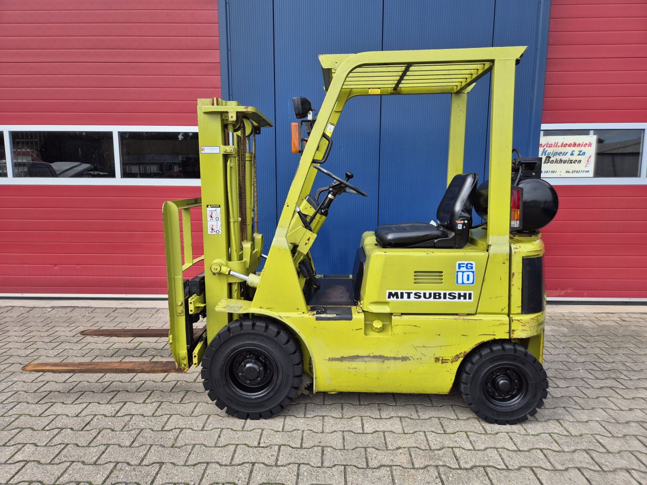 MITSUBISHI FG10 HEFTRUCK LPG 1 TONS